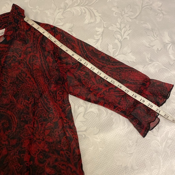 Gloria Lance Petite floral sparkly blouse. Size XL - Picture 6 of 7